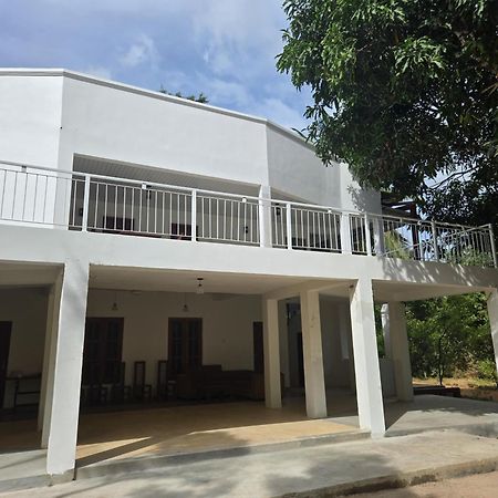 Отель Wilpattu Corridor Leisure Экстерьер фото